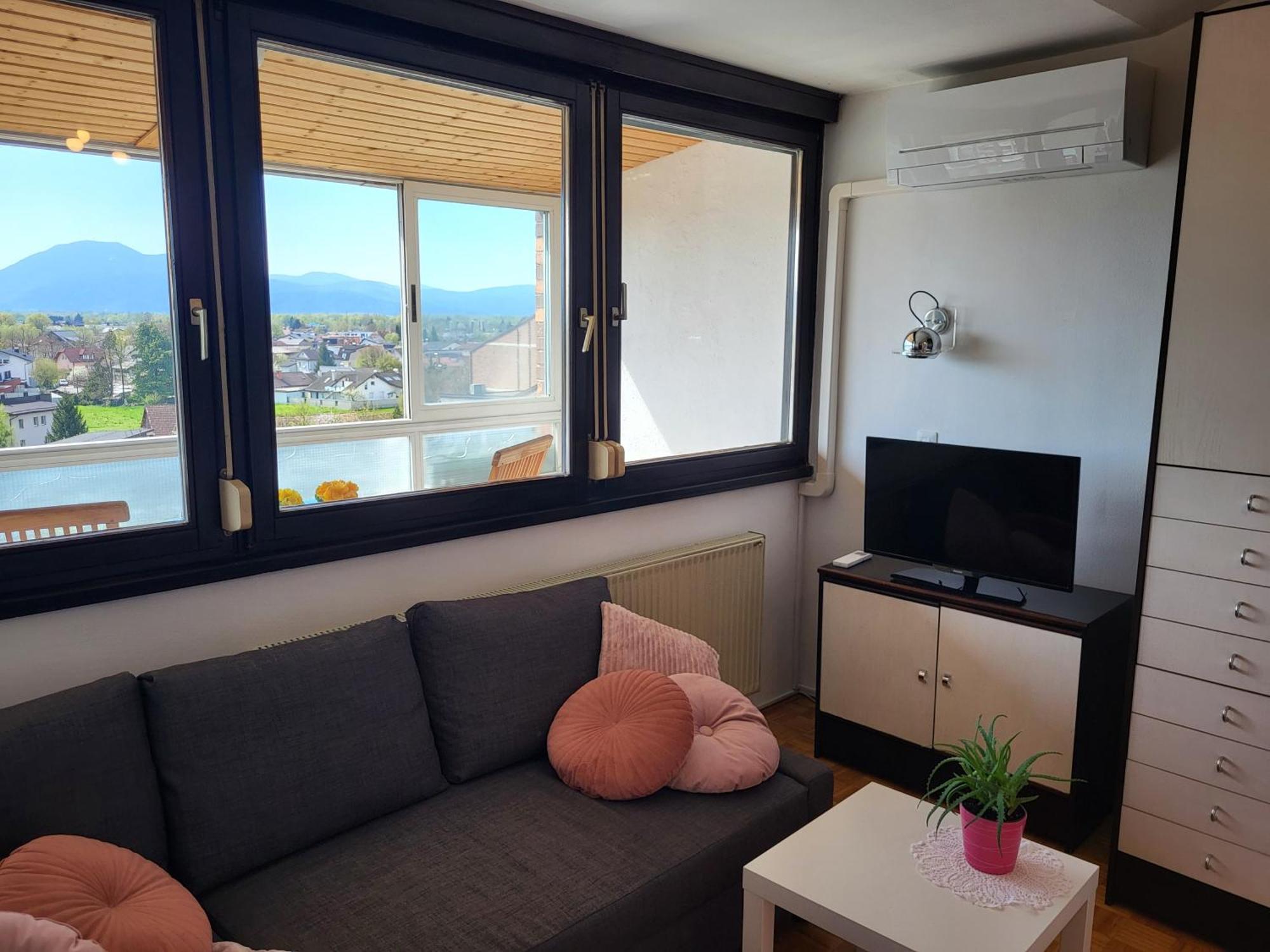 Beautiful Apartment In The Nicest Part Of Town 卢布尔雅那 外观 照片